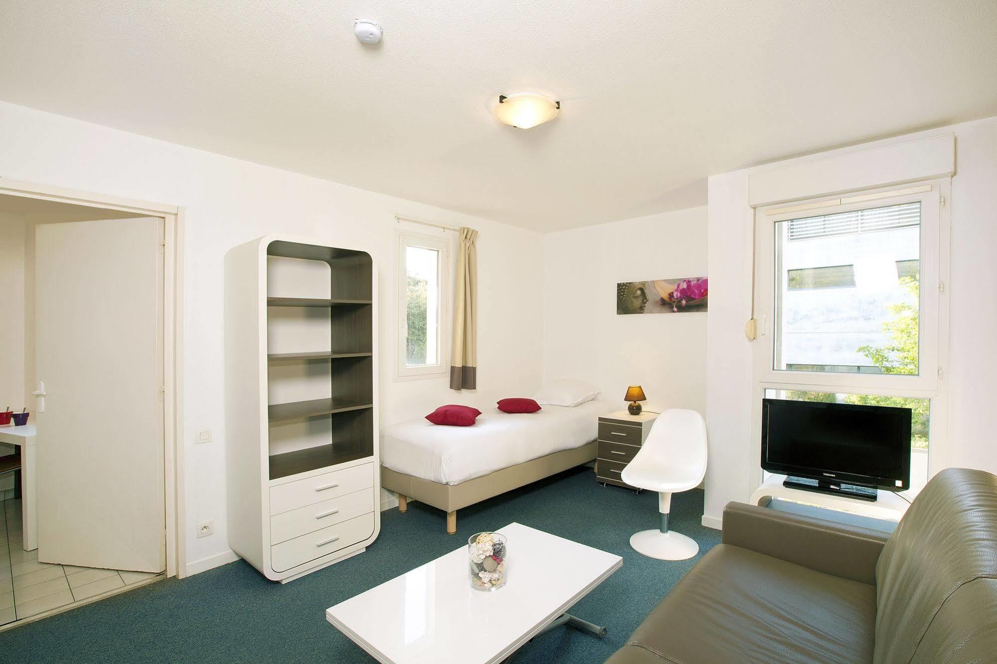 Sejours & Affaires La Rochelle Les Minimes Aparthotel Buitenkant foto